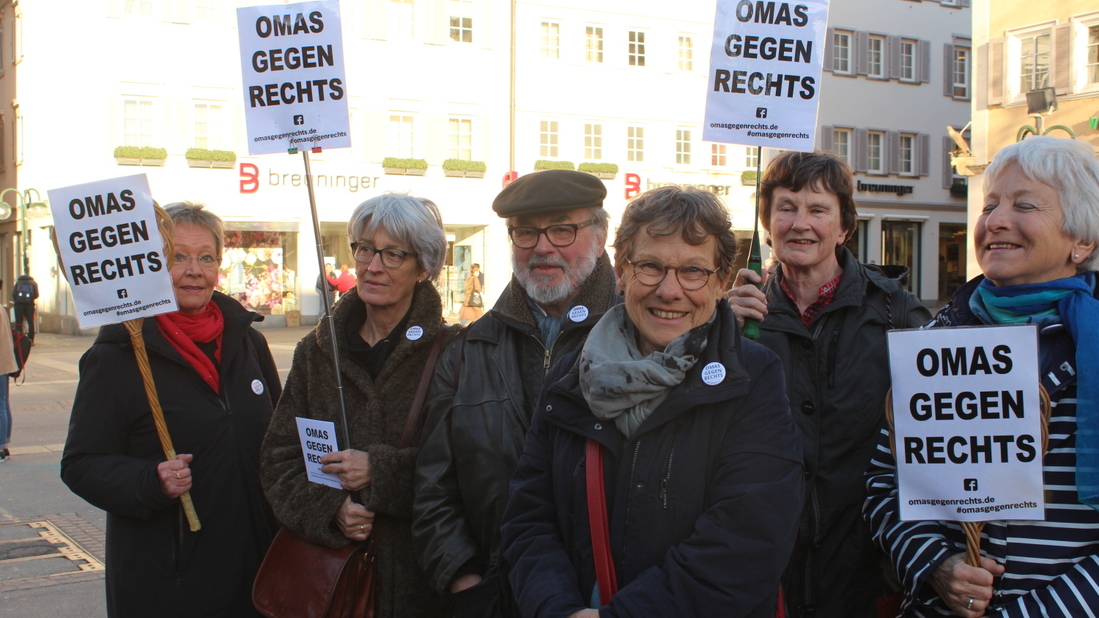 Omas gegen Rechts Reutlingen - Foto: Kathrin Kammerer
